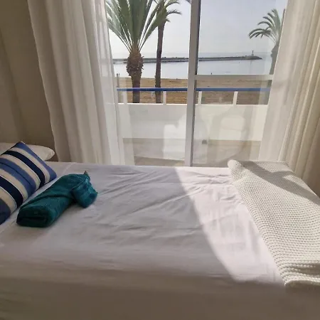 Tatil Evi Beachfront *