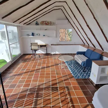 بيت للعطل Beachfront *