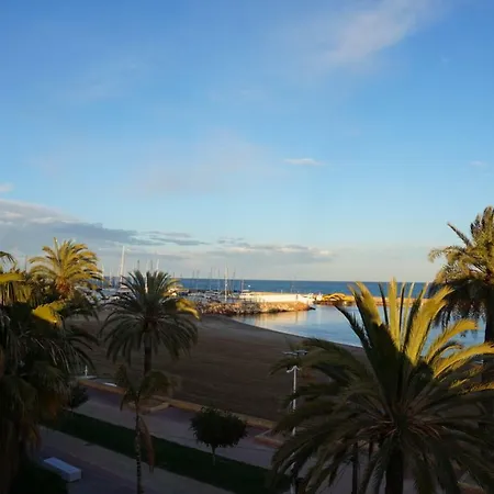 Beachfront Holiday home Valencia