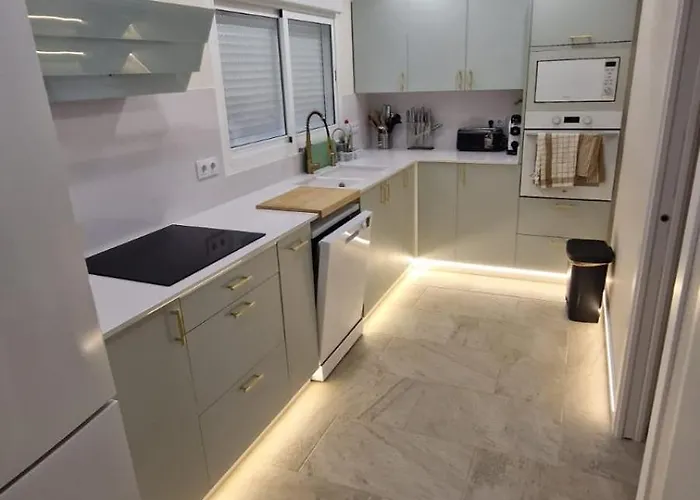 Semesterbostad Beachfront *