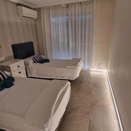 Beachfront בית נופש