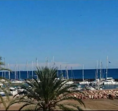Beachfront Nyaraló *